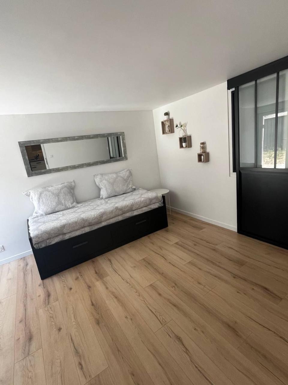 Charmant Et Confortable Appartement Нарбонна Экстерьер фото