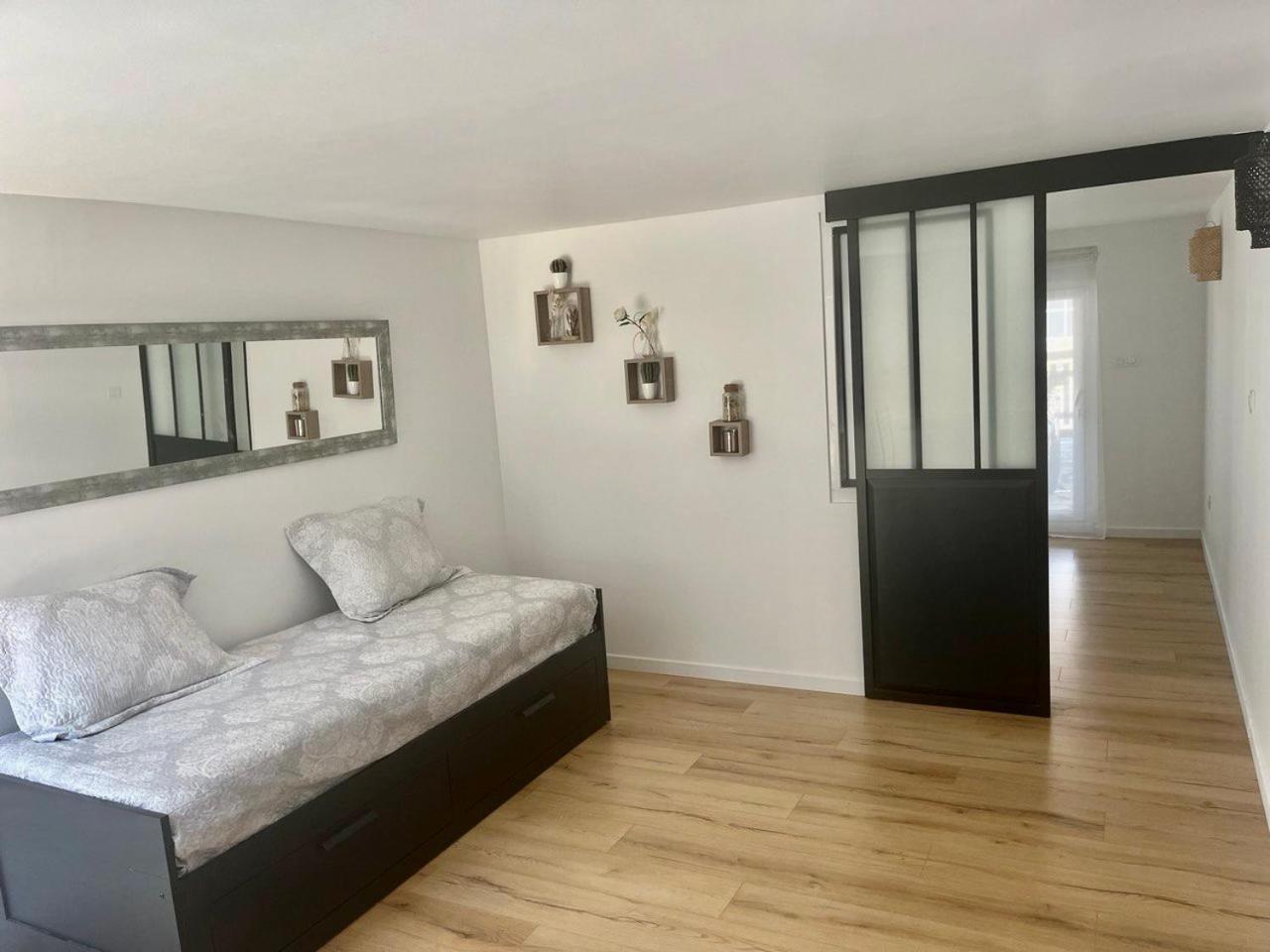 Charmant Et Confortable Appartement Нарбонна Экстерьер фото